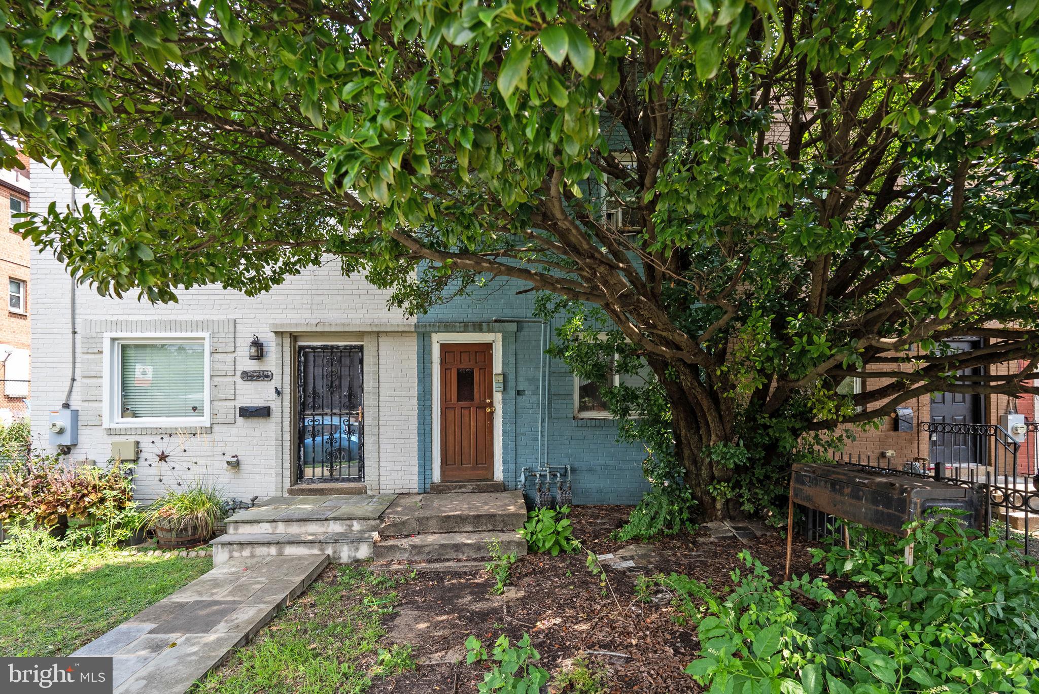 1526 2ND STREET SW