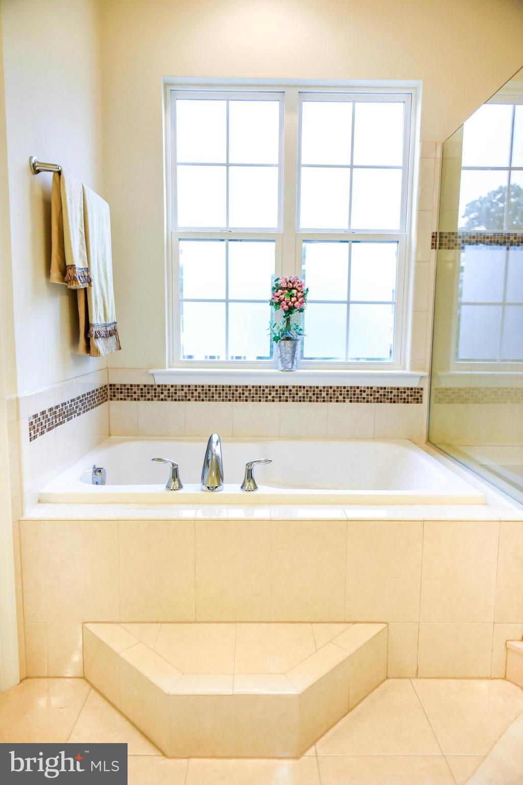 WOODS OF MYRTLE POINT - Residential