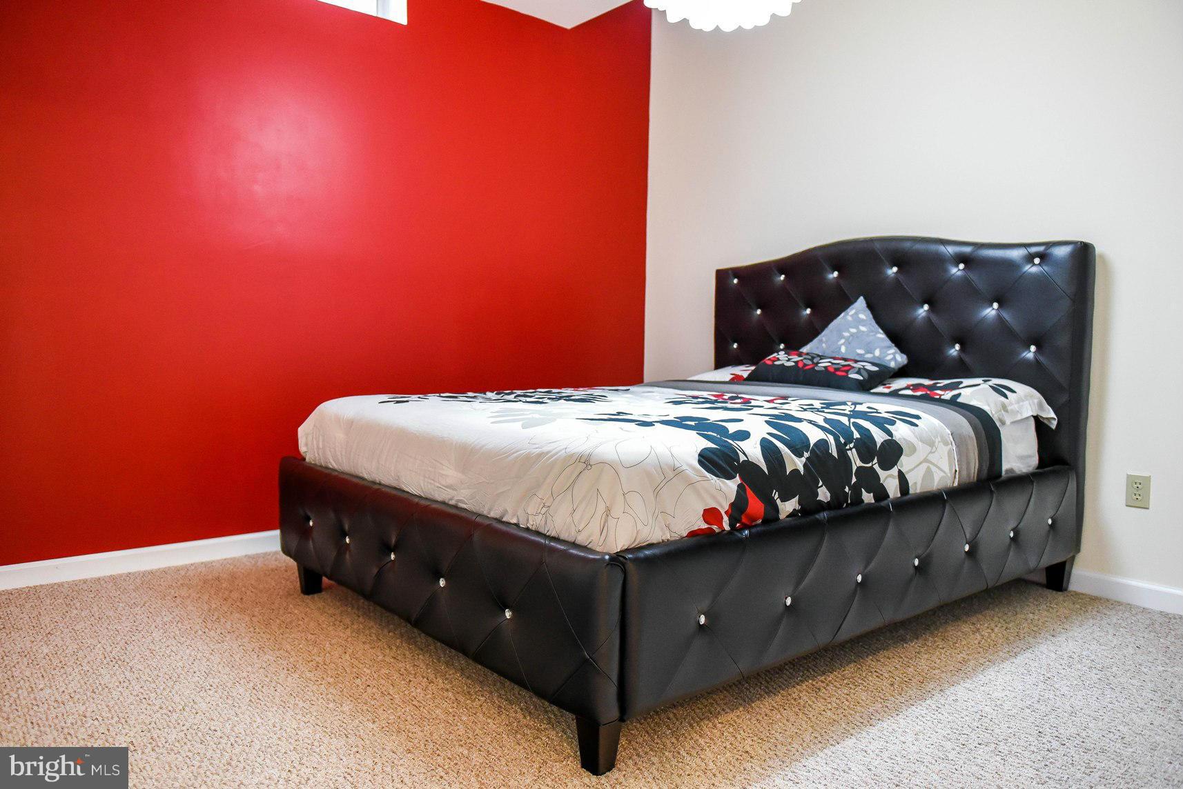 WOODS OF MYRTLE POINT - Residential