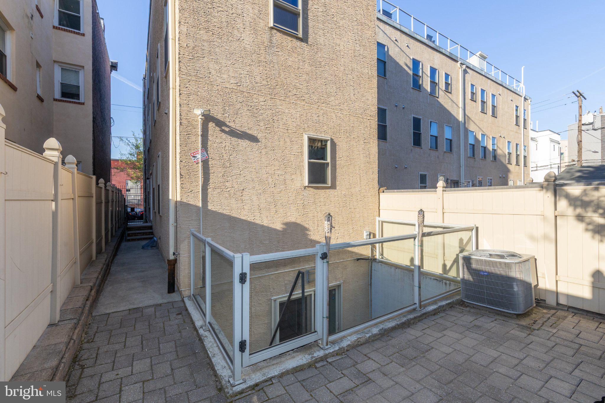 FRANCISVILLE - Residential