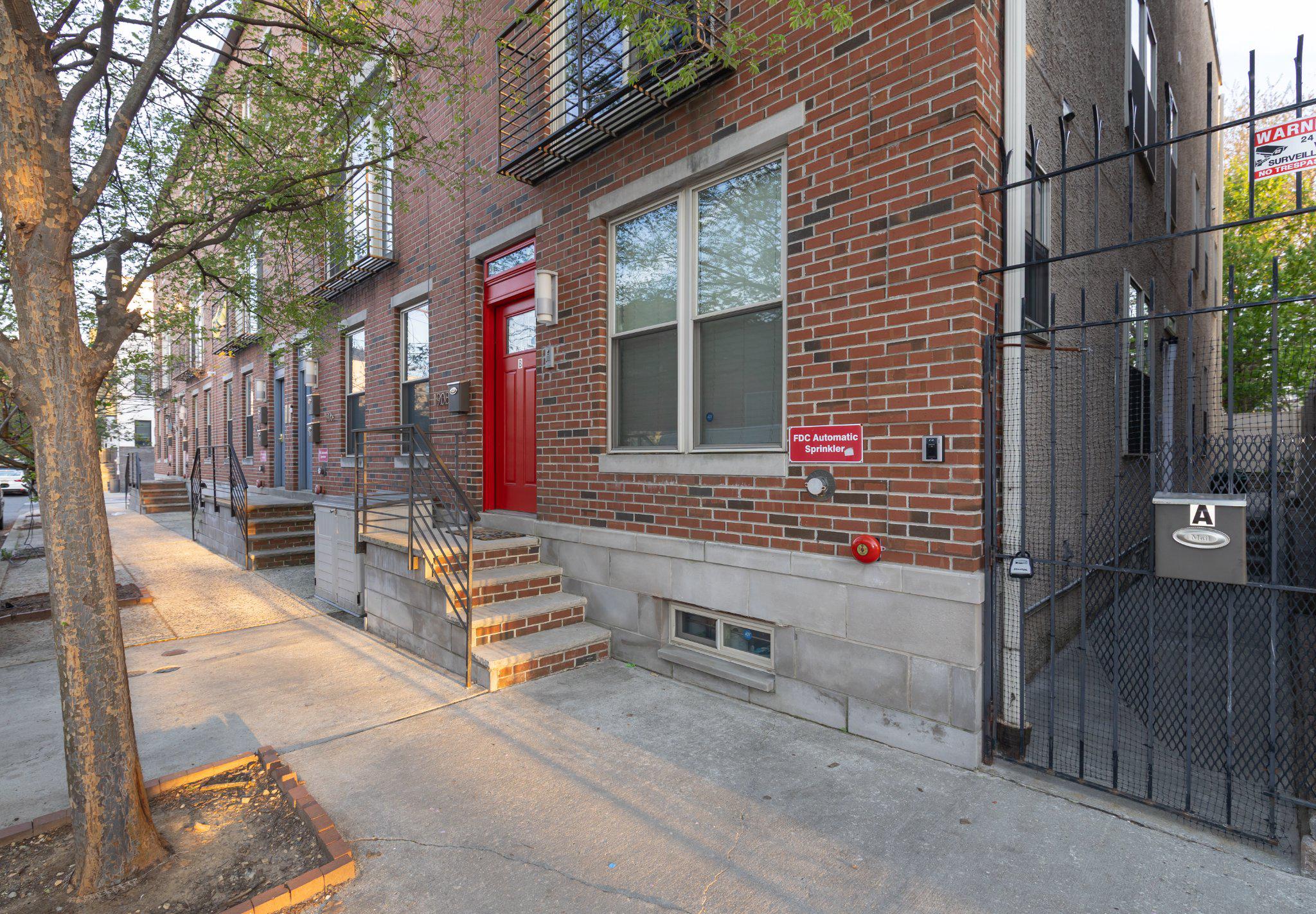 FRANCISVILLE - Residential