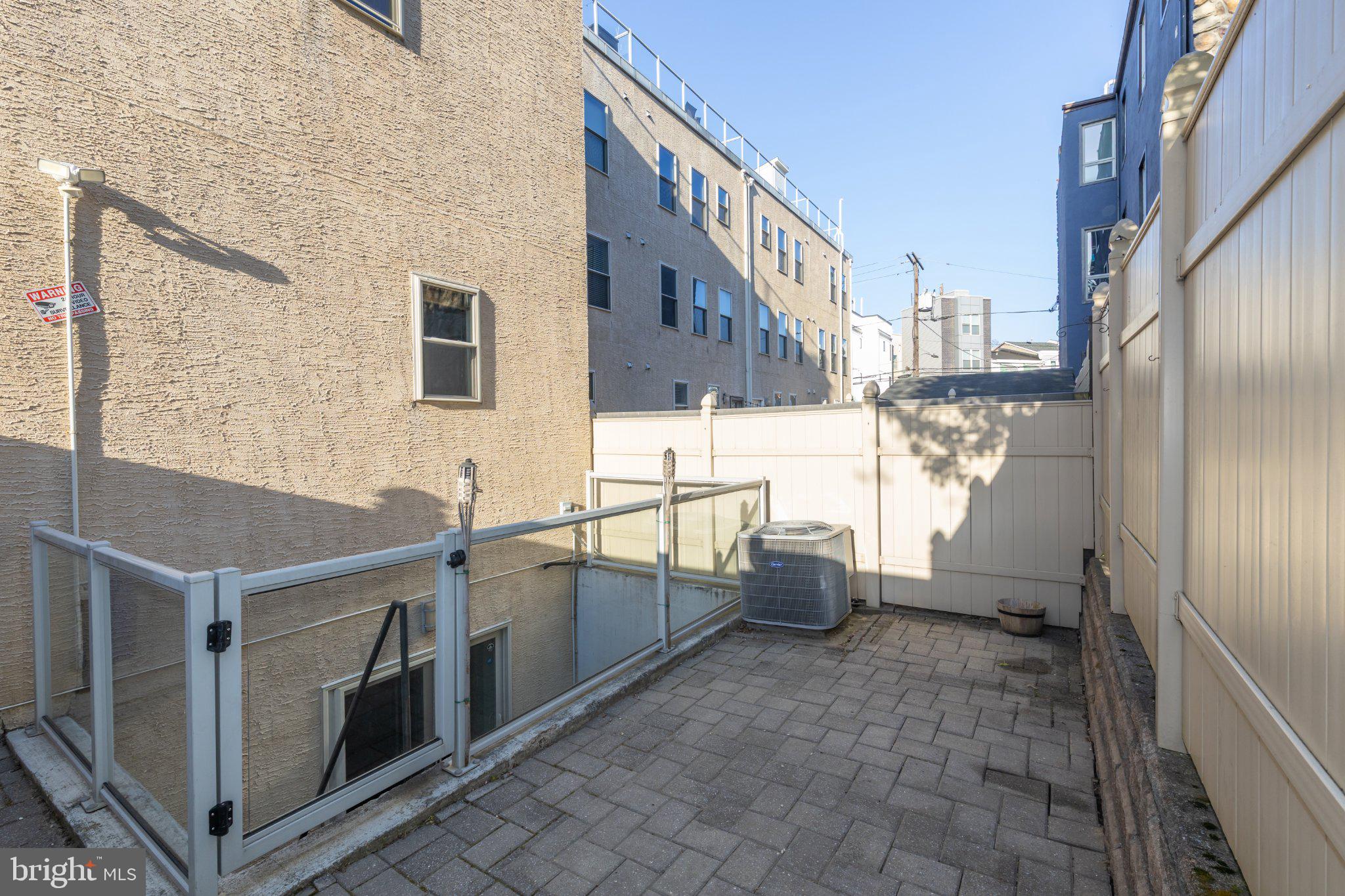 FRANCISVILLE - Residential