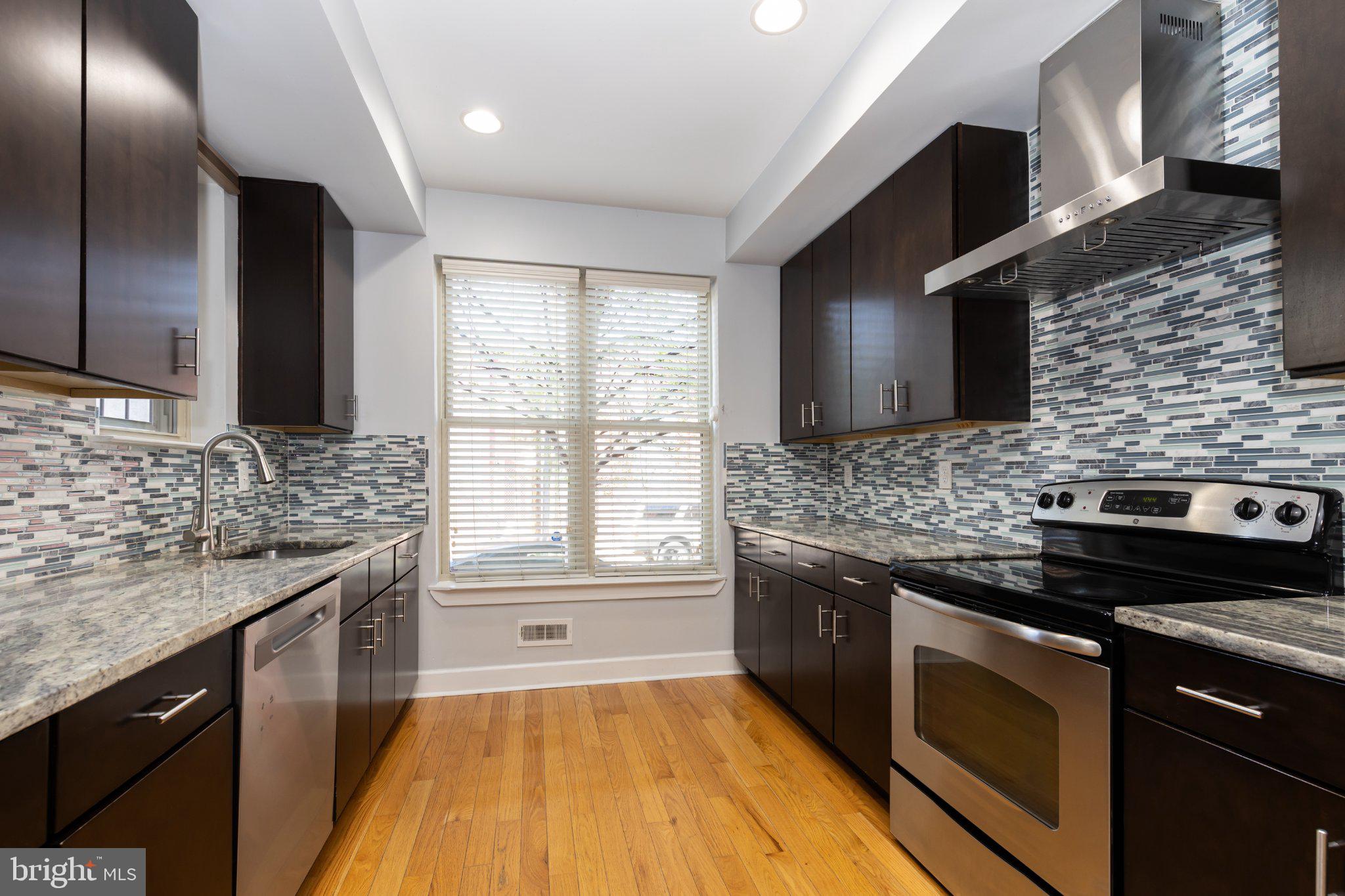 FRANCISVILLE - Residential