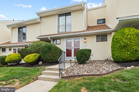 Townhouse For Sale - 2402 Elm Circle<br/> Montgomery County, LANSDALE, PA 19446