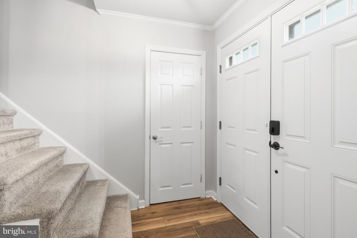 2402 ELM CIRCLE