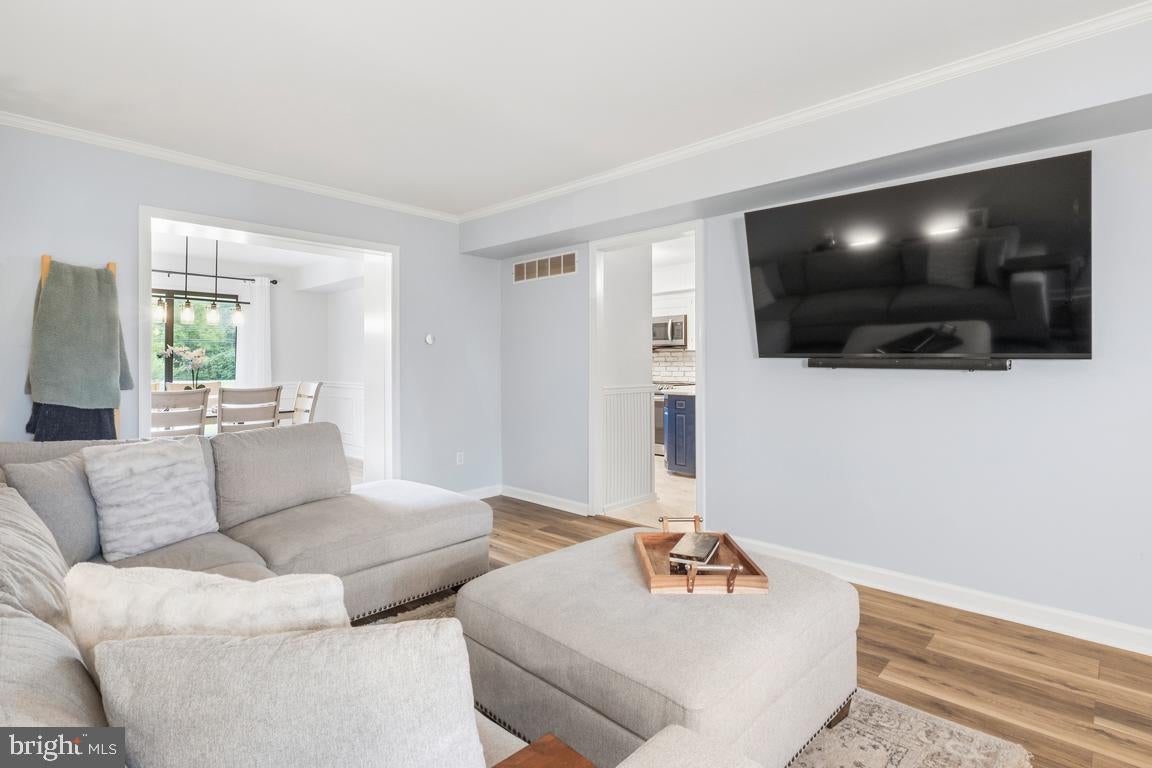 2402 ELM CIRCLE