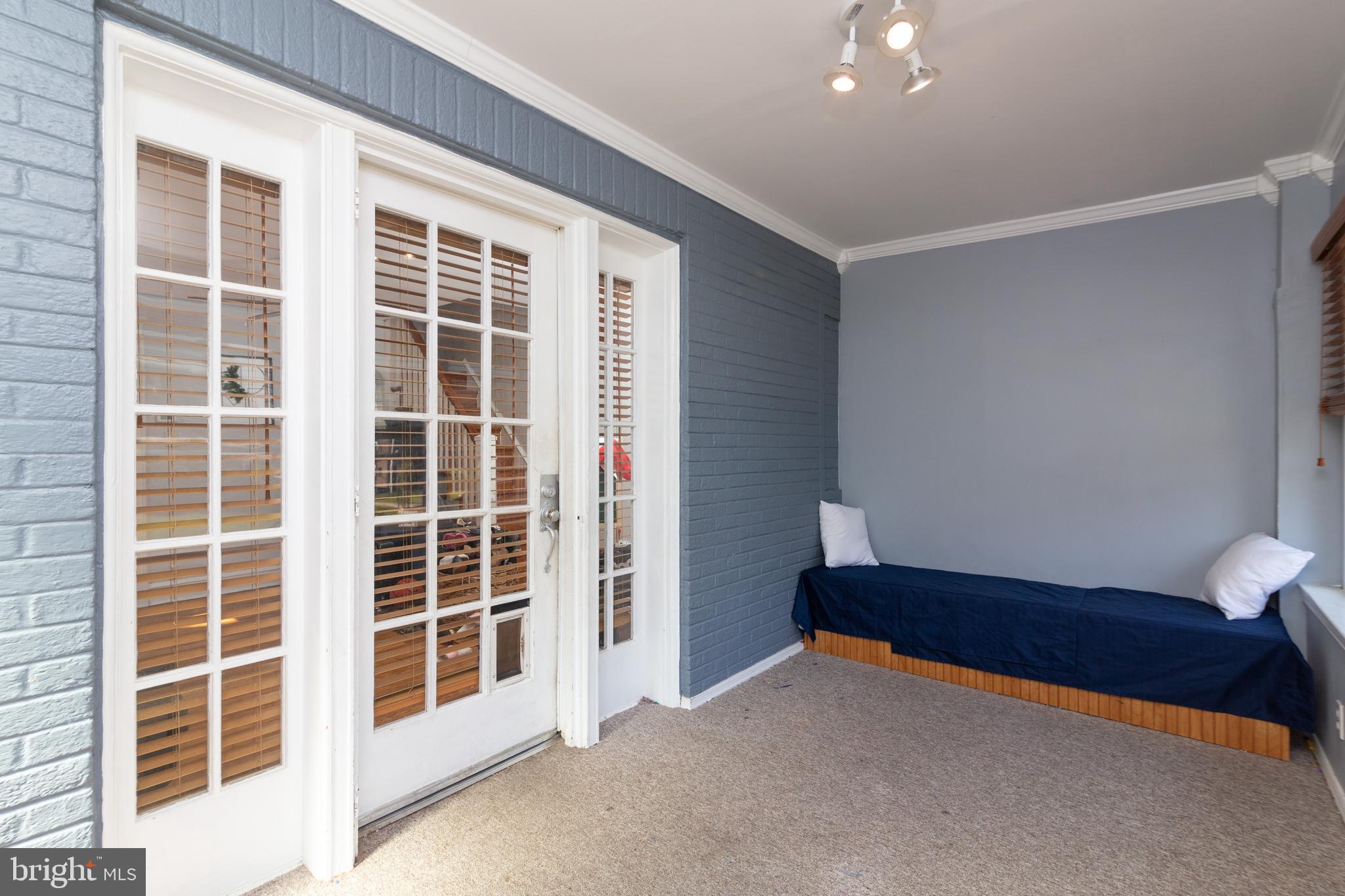 LLANERCH - Residential