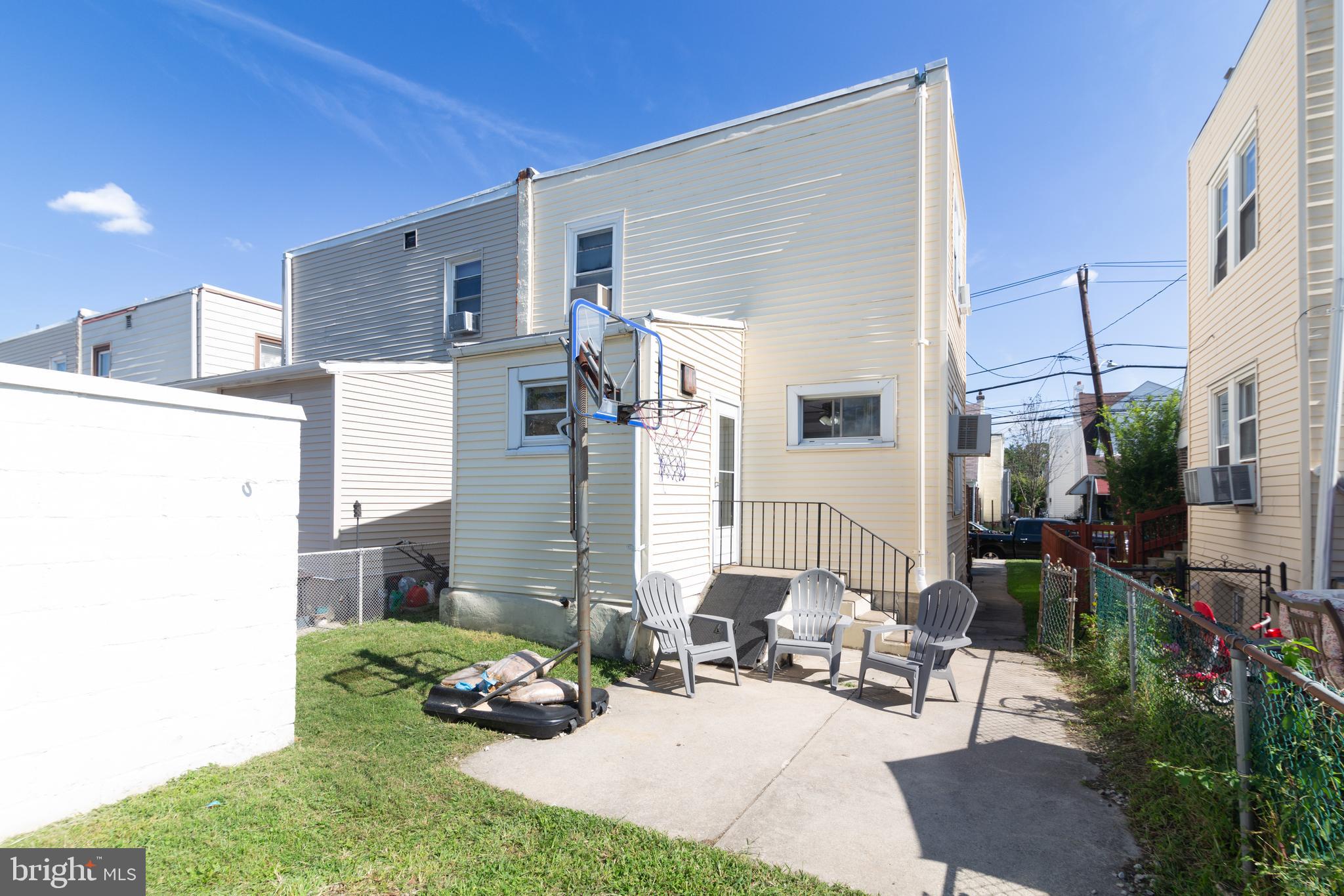 LLANERCH - Residential