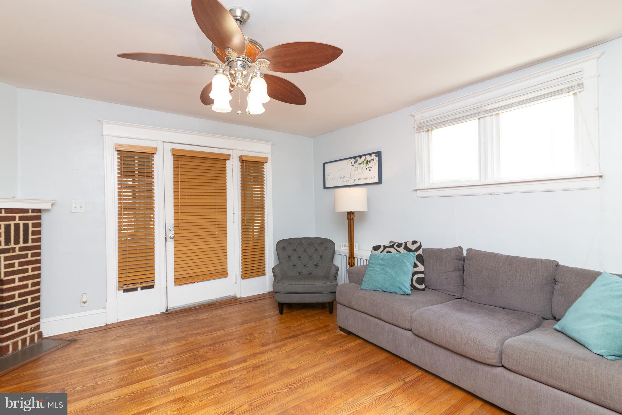 LLANERCH - Residential