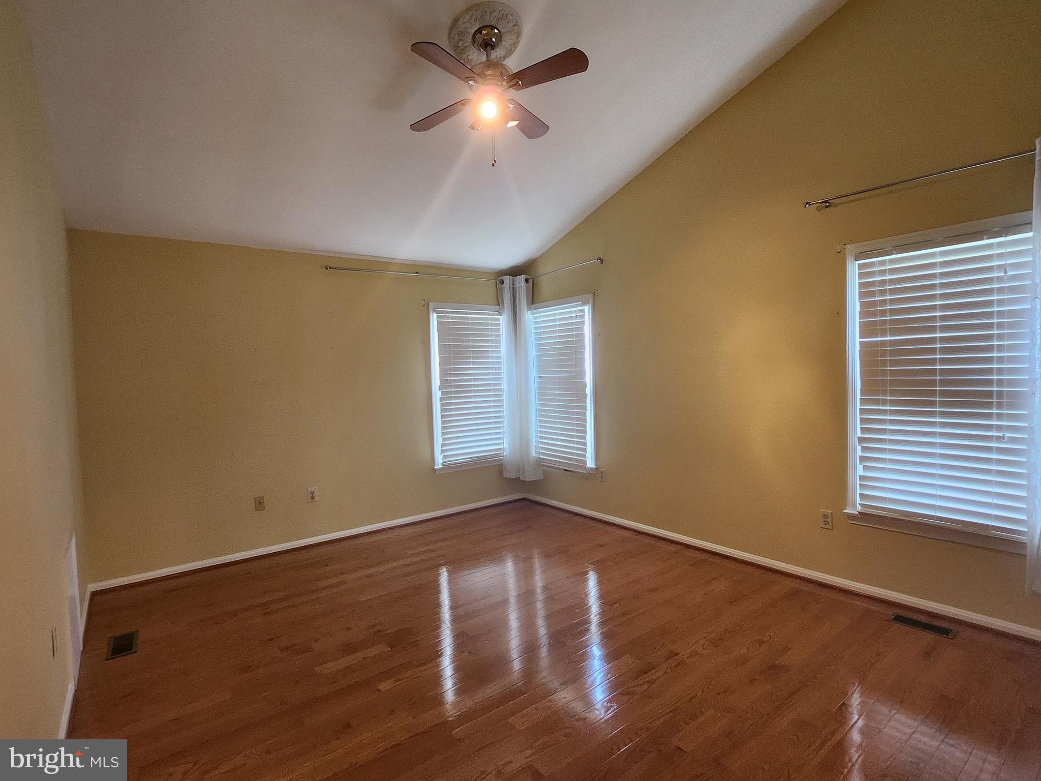 HERITAGE ESTATES - Residential Lease