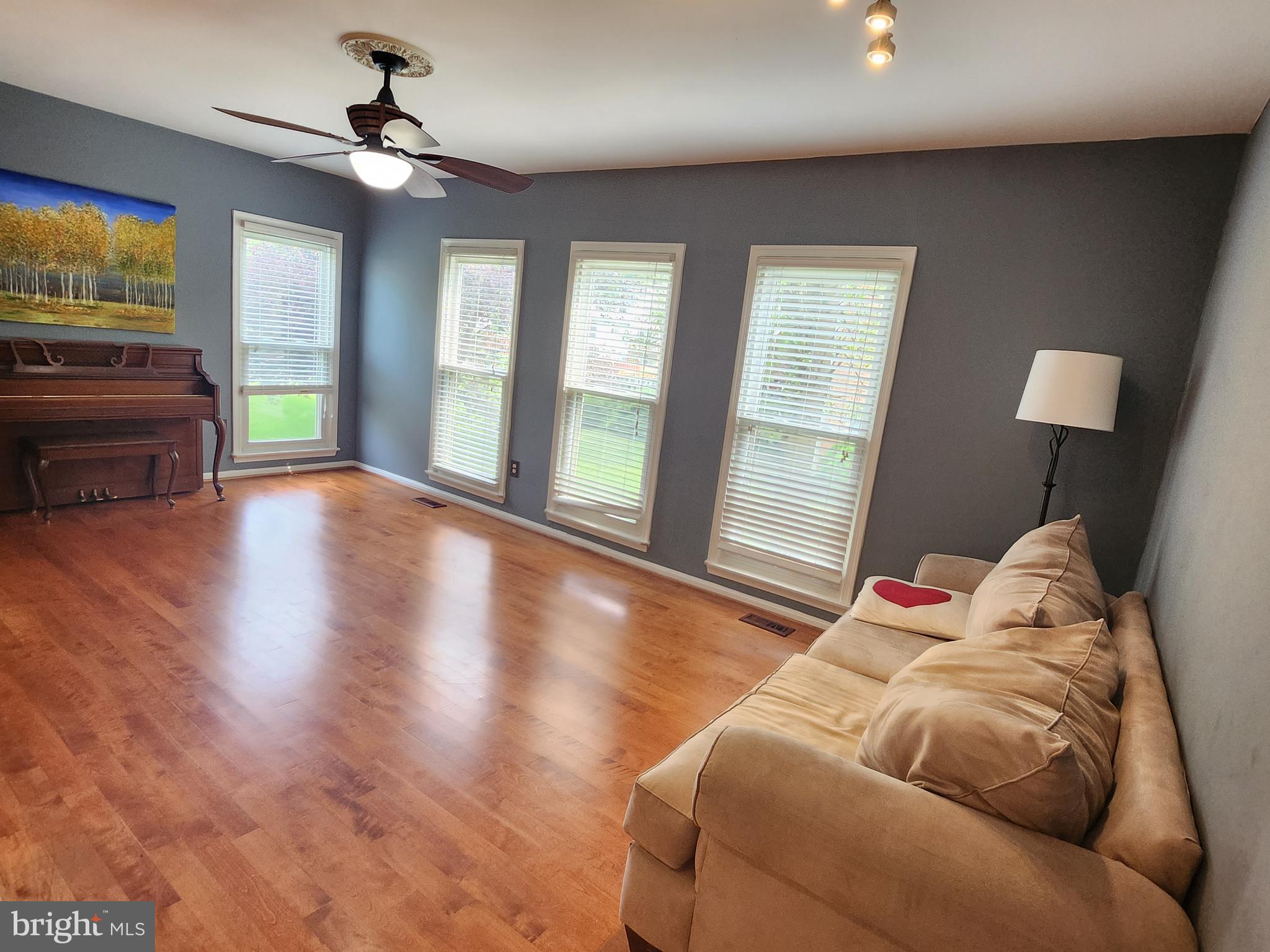 HERITAGE ESTATES - Residential Lease