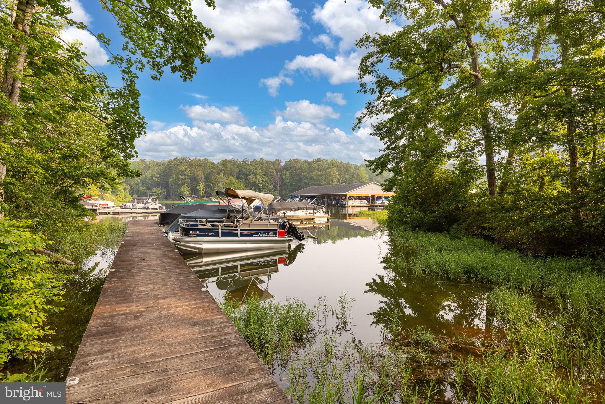 BLUE WATER - Residential