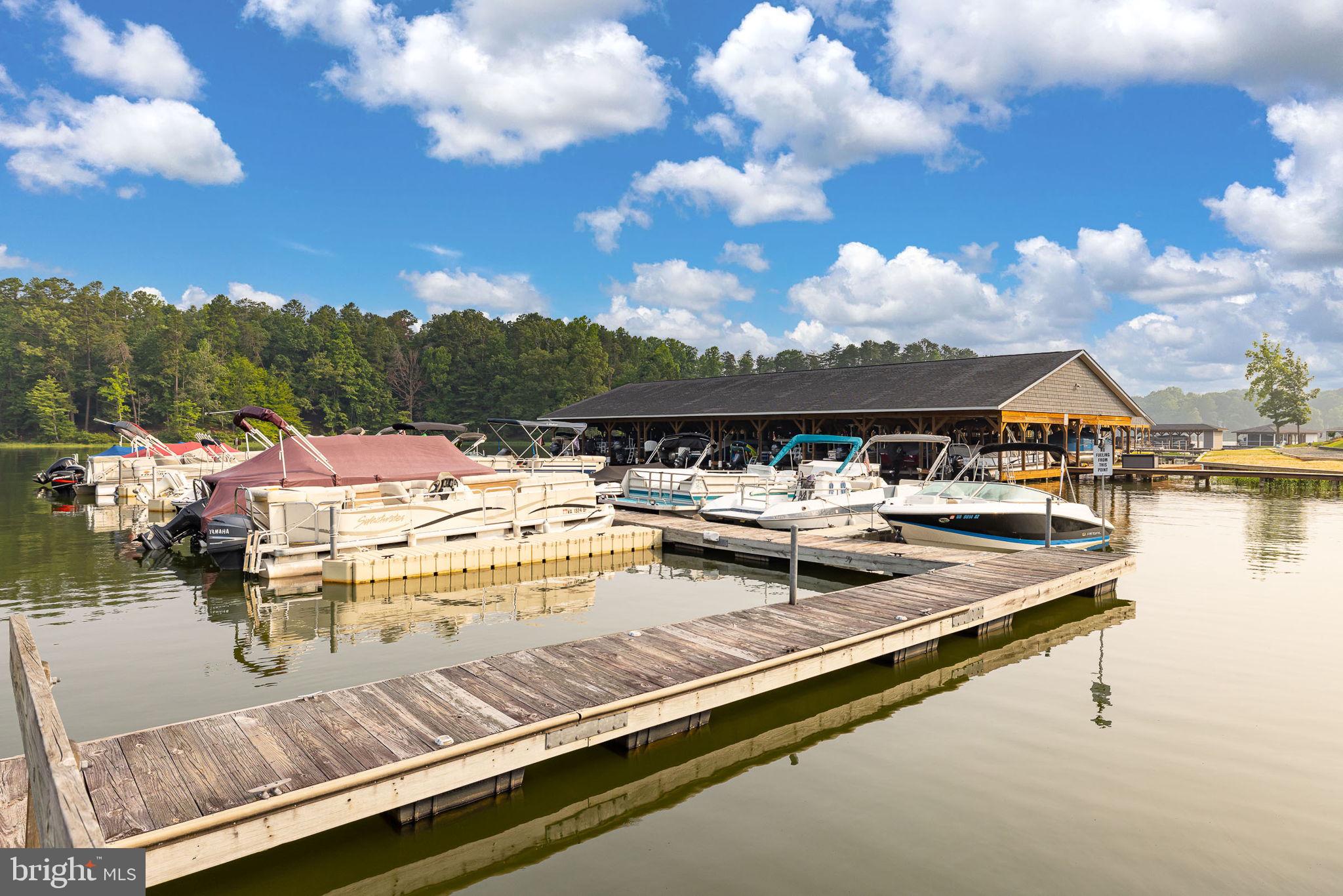 BLUE WATER - Residential