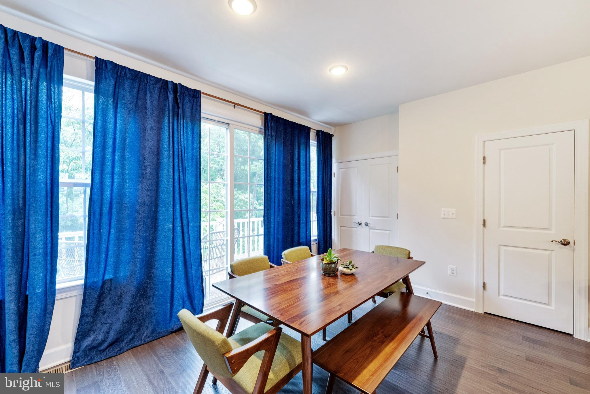 HAYMARKET CROSSING - Residential