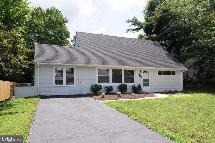 Beautiful Single Family Home in Much Sought-After Farmington Subdivision. New Carpet, Upgraded Counter Tops, Fresh Paint, Luxury Vinyl Flooring, Much More. Must See!