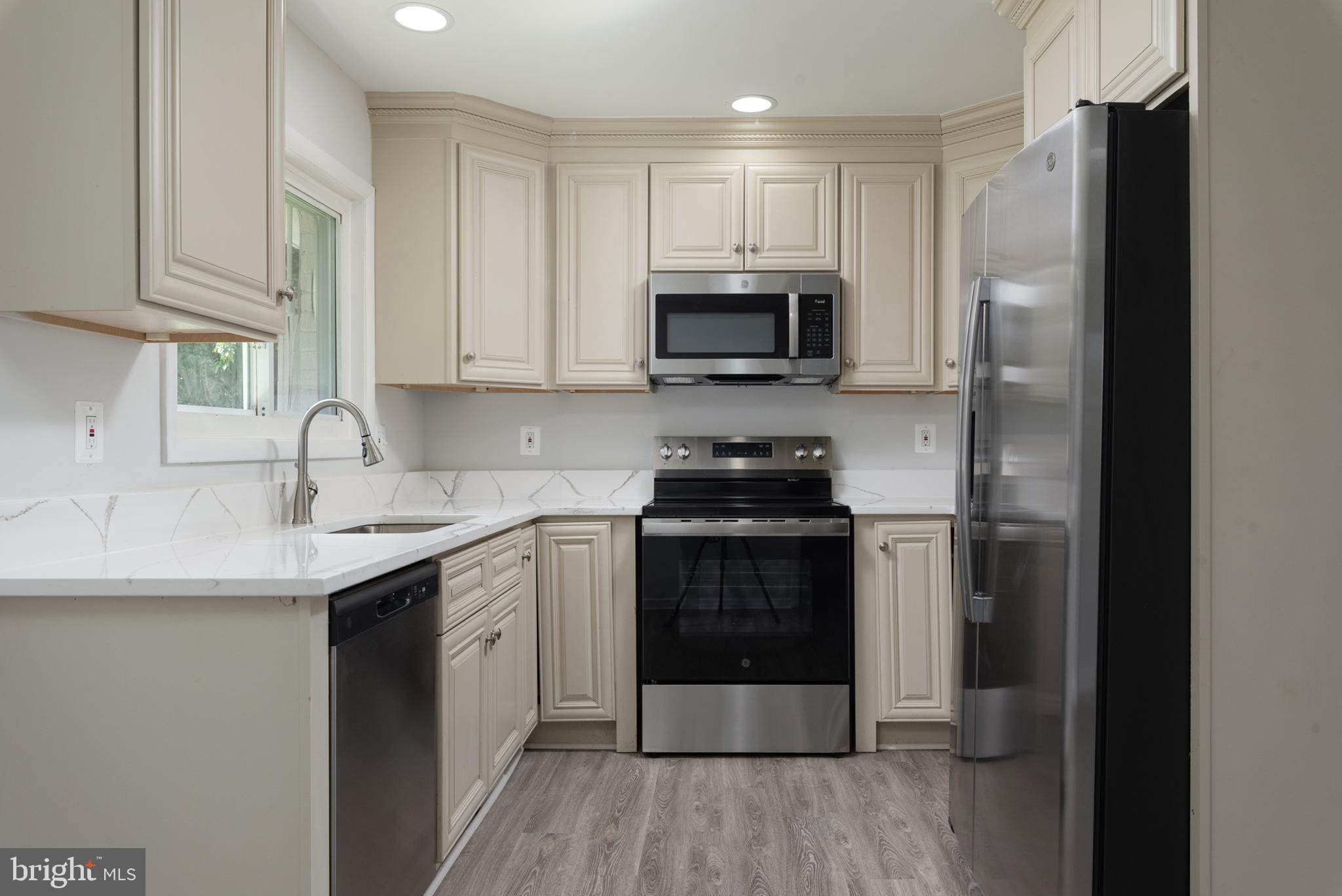 FARMINGTON - Residential