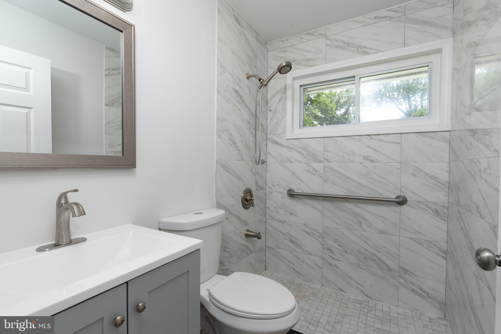 FARMINGTON - Residential