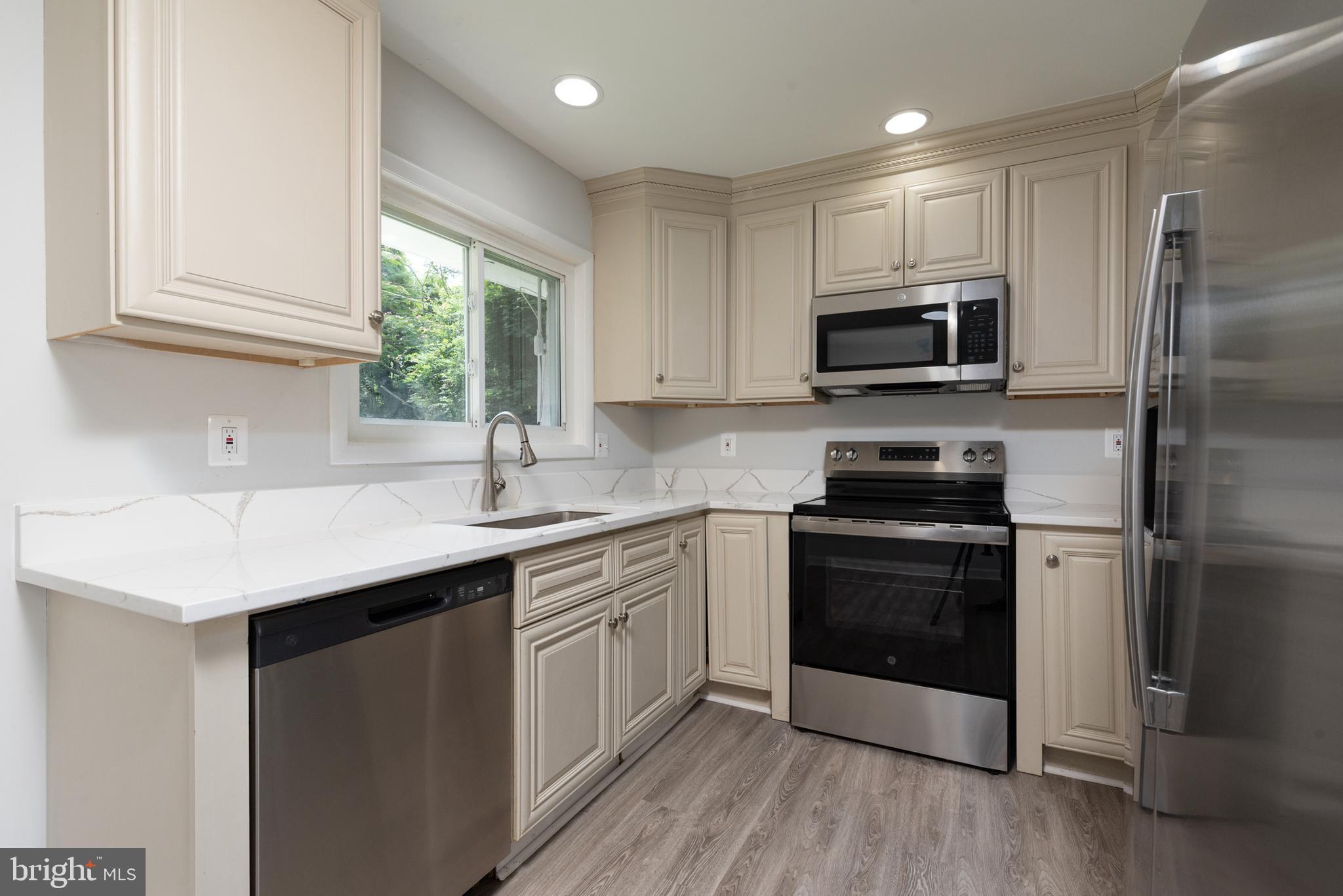 FARMINGTON - Residential