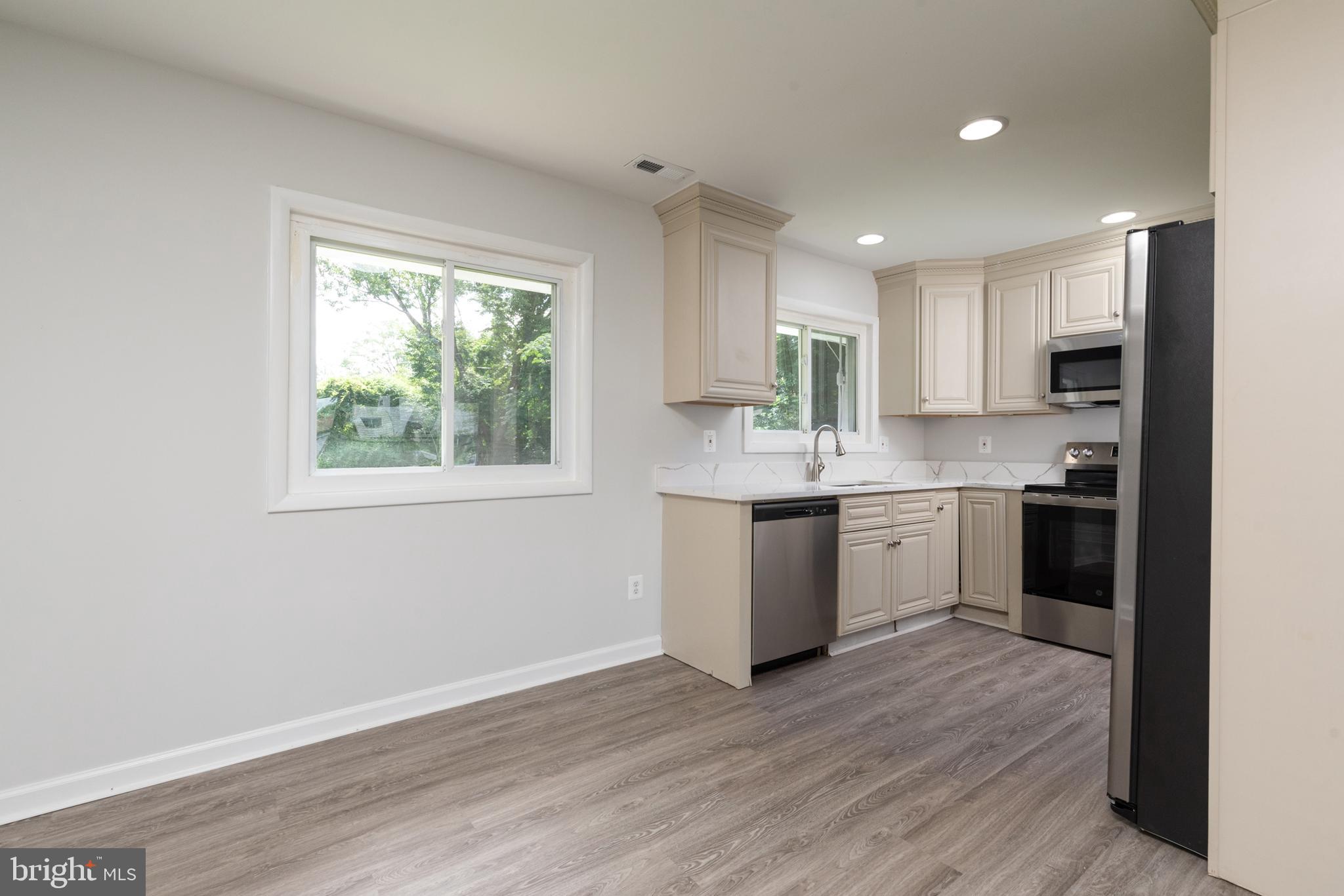 FARMINGTON - Residential