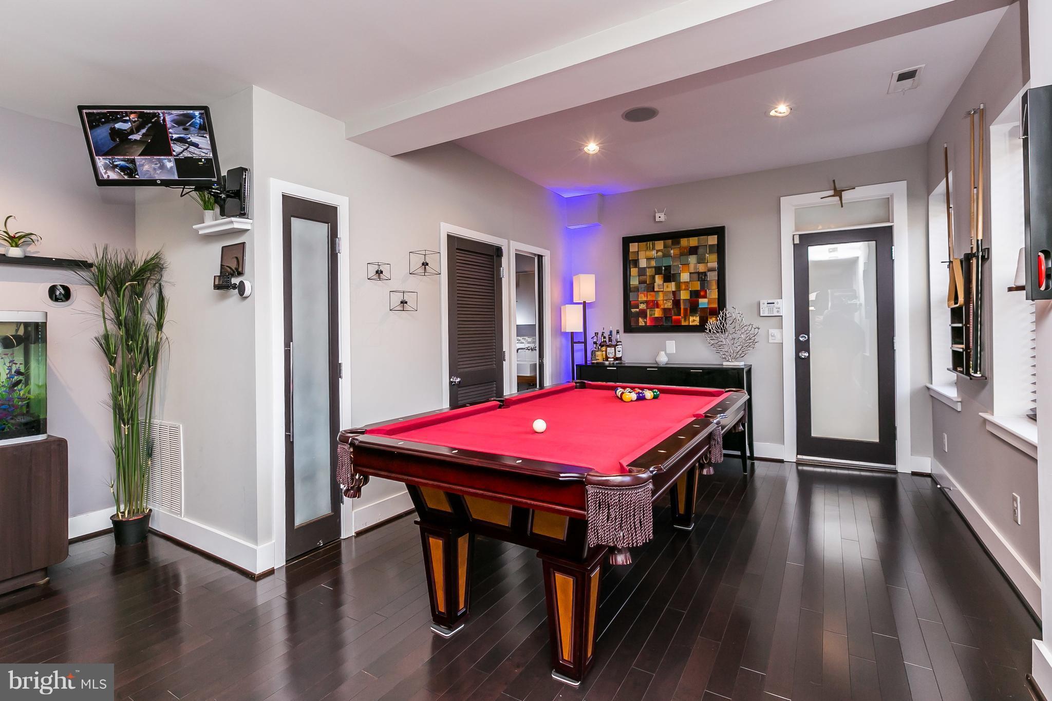 BUTCHER'S HILL - Residential