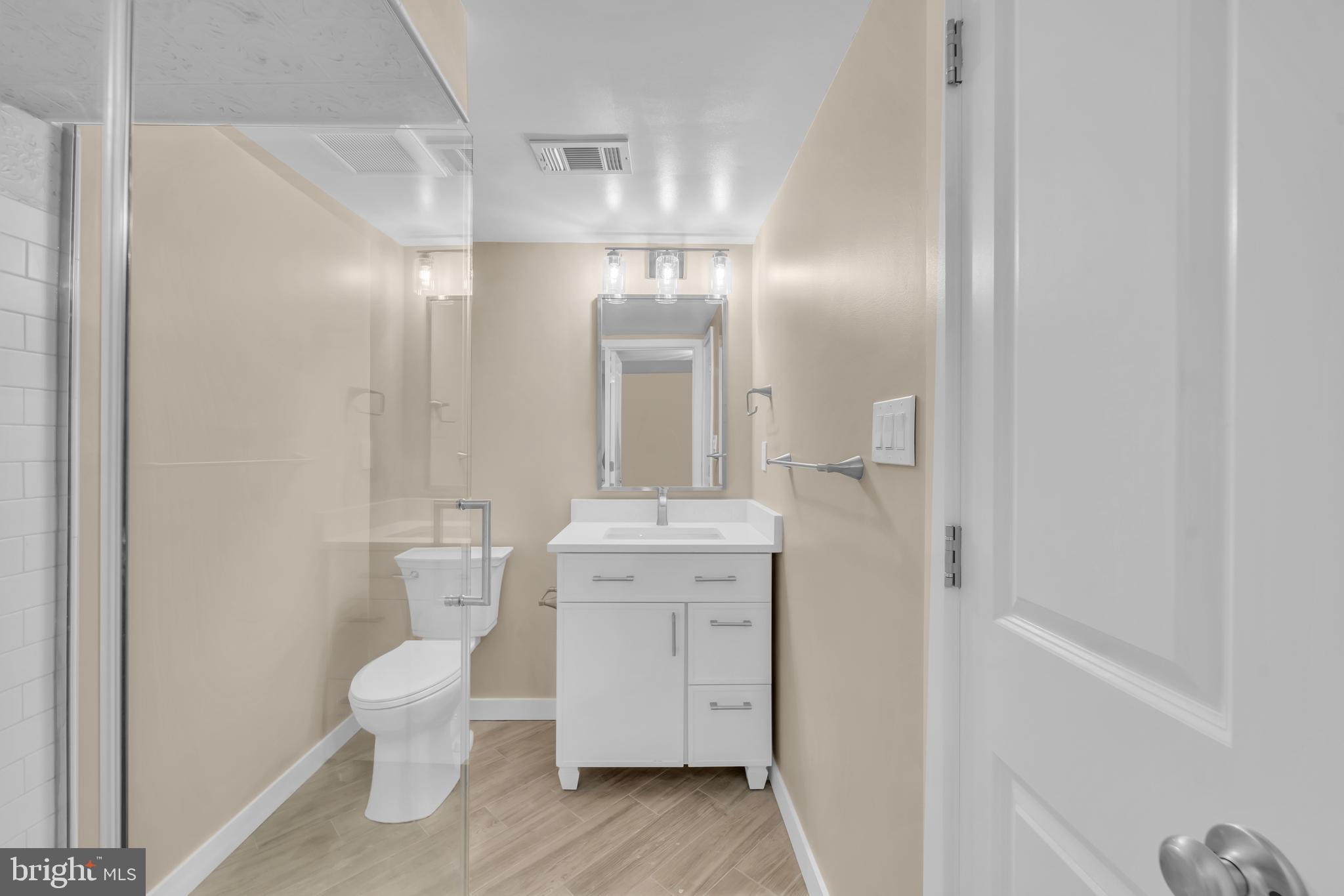 RESTON - Residential