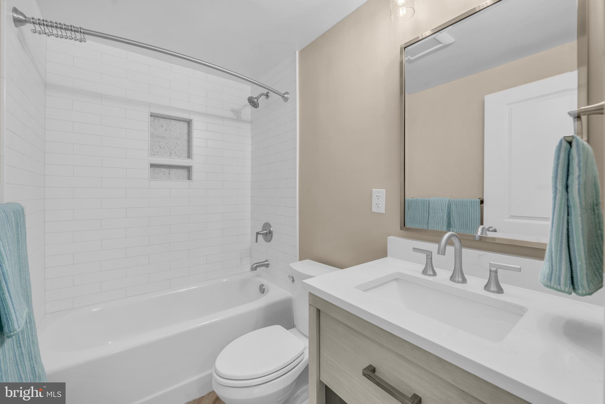 RESTON - Residential
