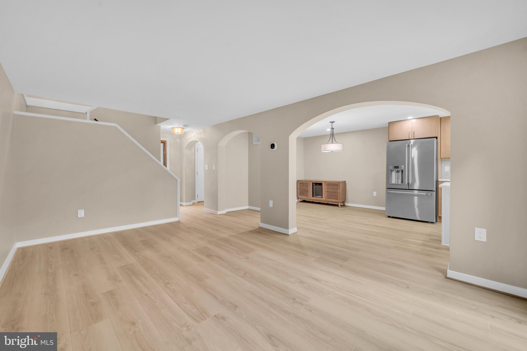 RESTON - Residential