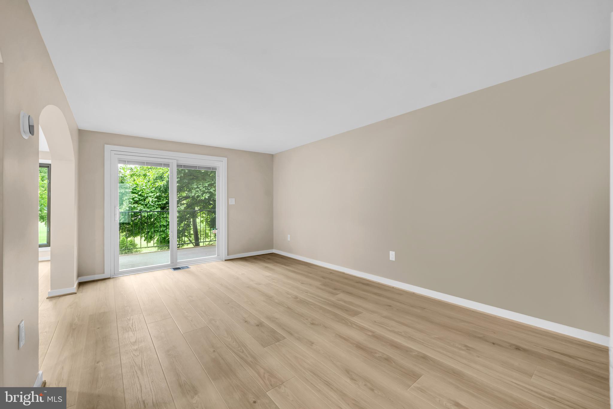 RESTON - Residential