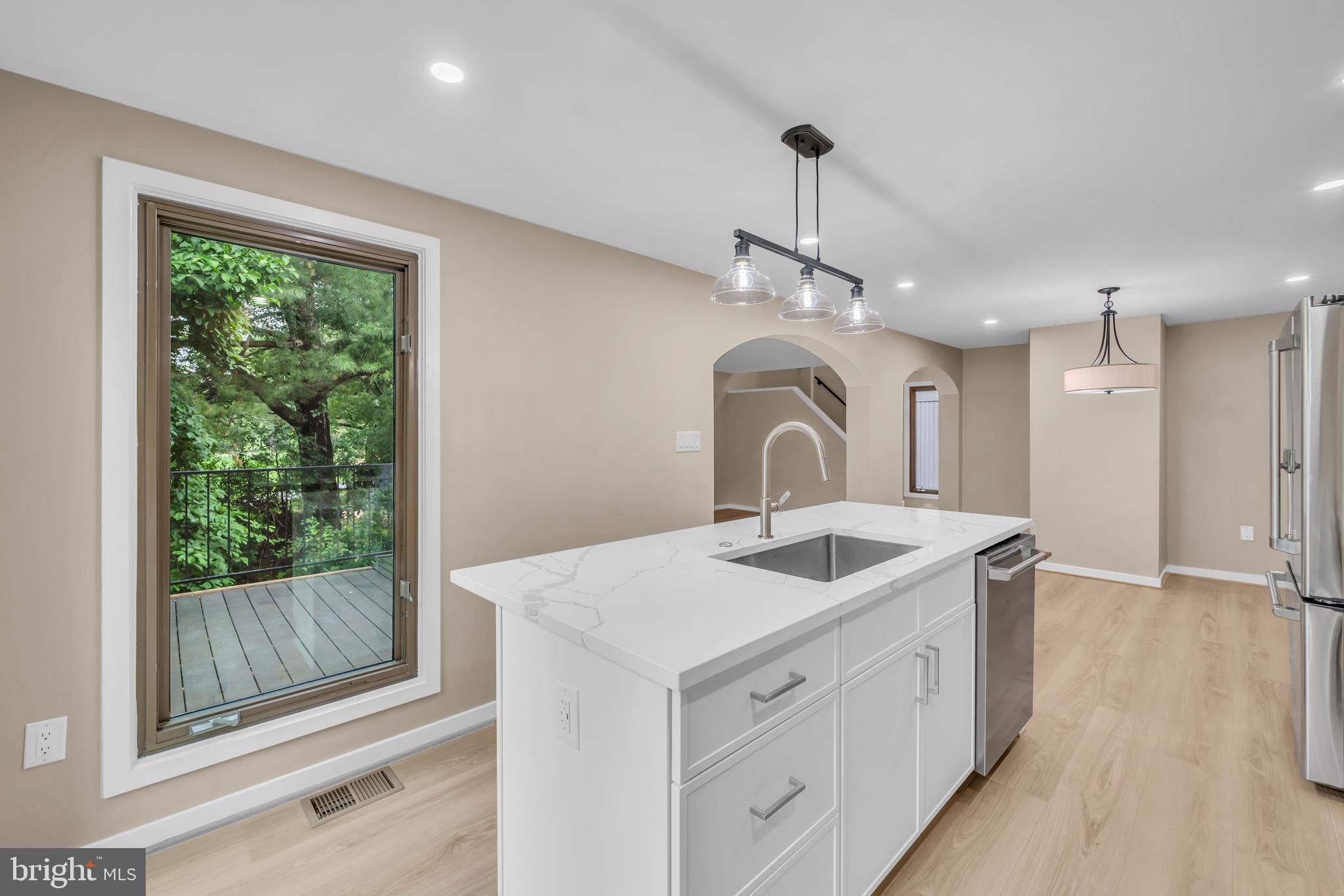 RESTON - Residential
