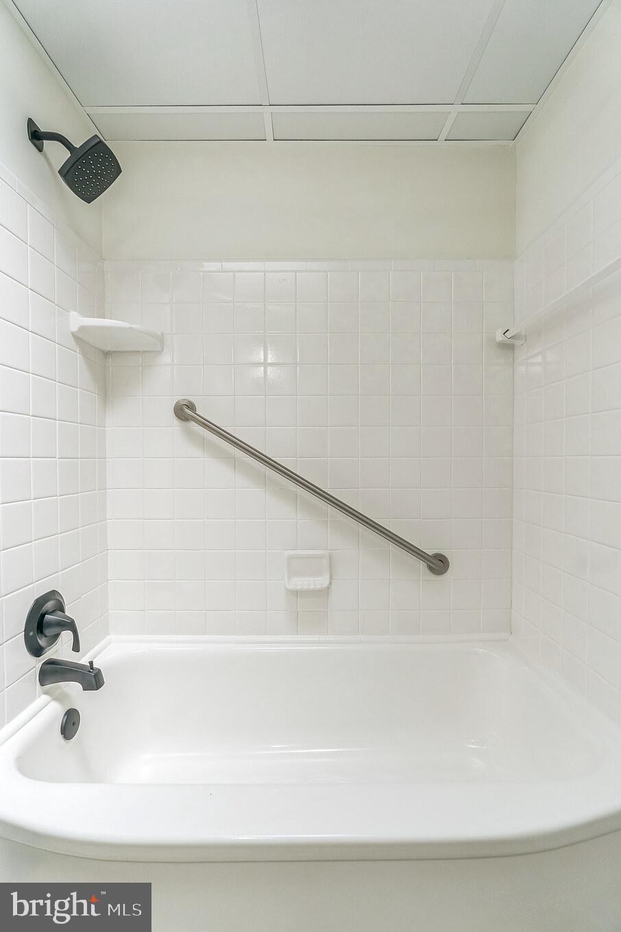 BRIARCLIFFE - Residential Lease