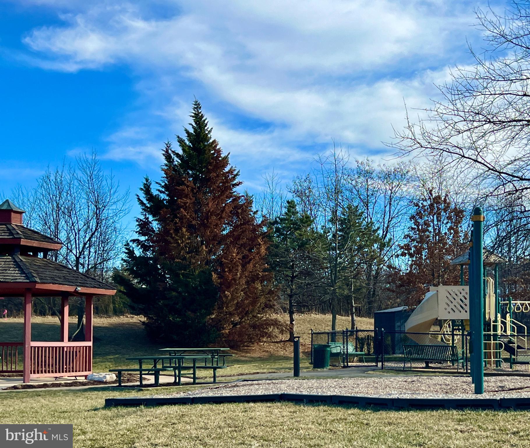 COPPERMINE CROSSING - Residential