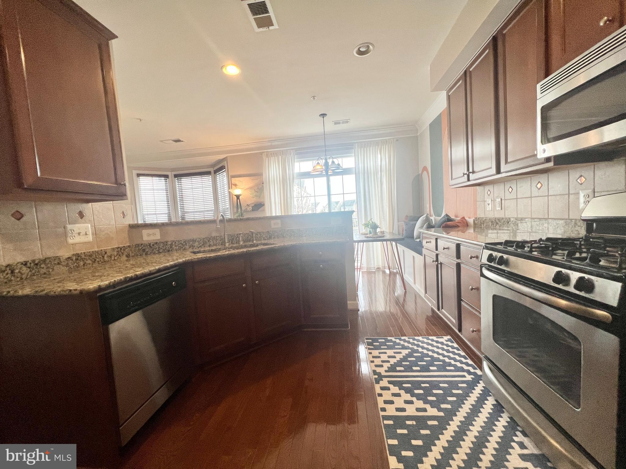 COPPERMINE CROSSING - Residential