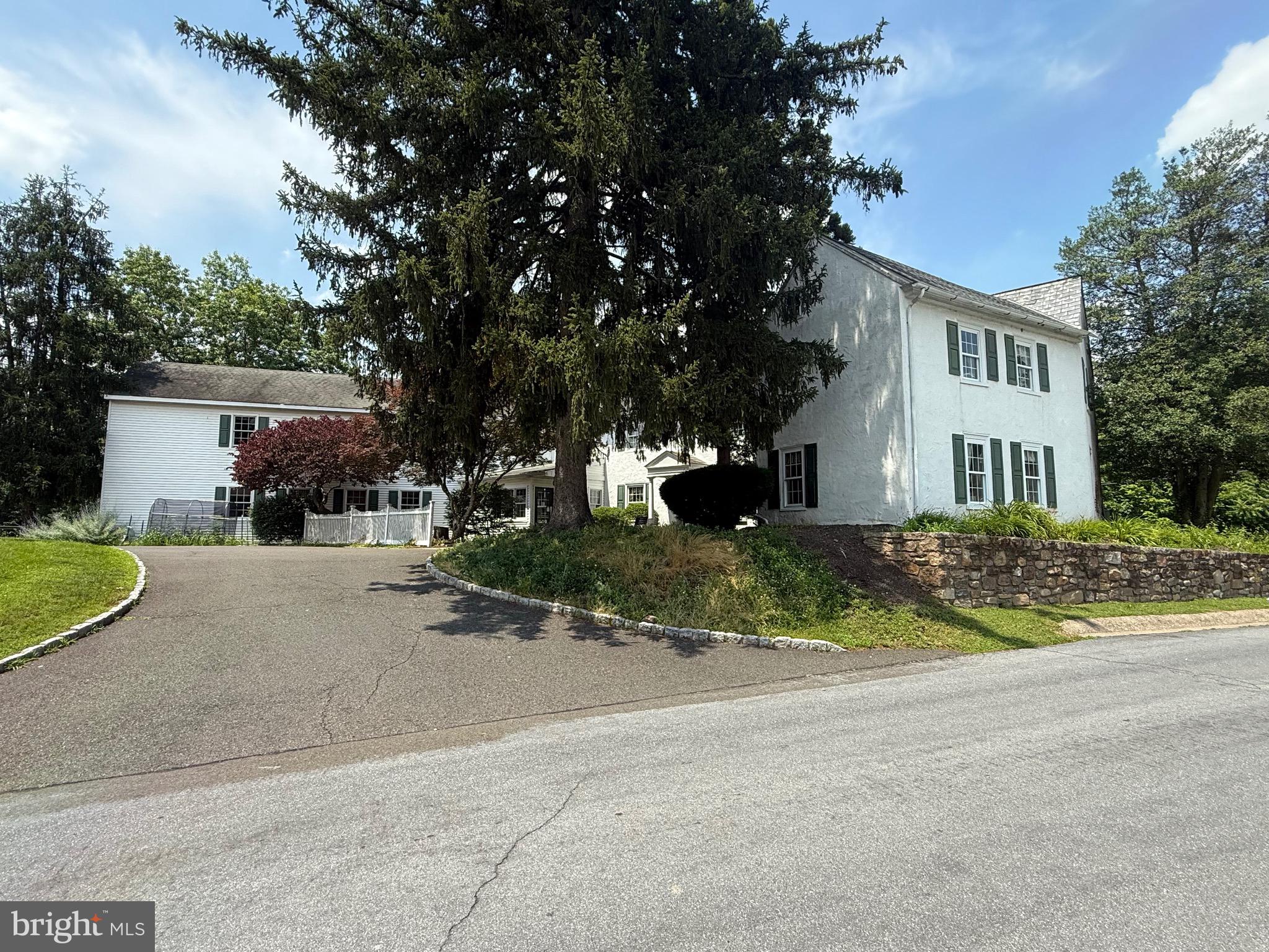 10 BEULAH ROAD