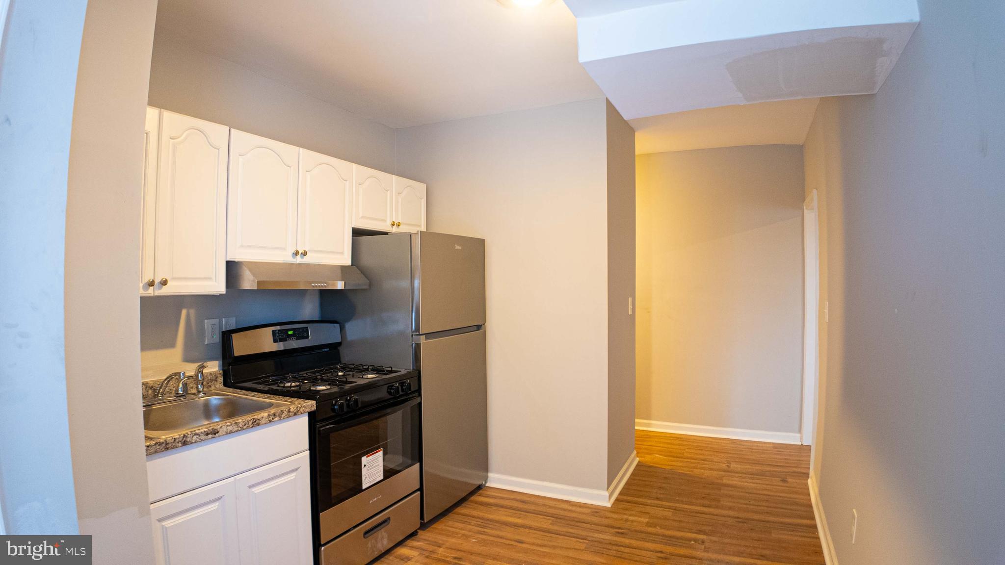 WAVERLY - Residential Lease