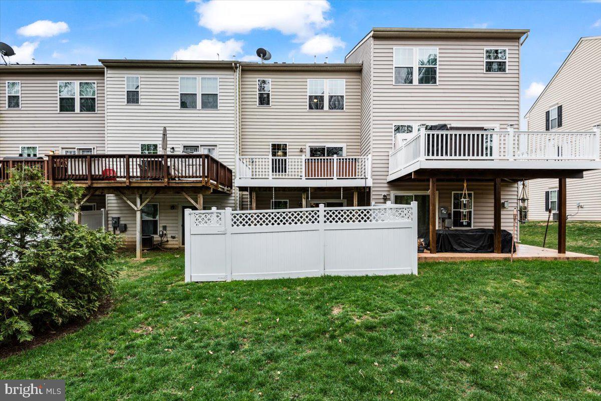 RAPPAHANNOCK LANDING - Residential Lease