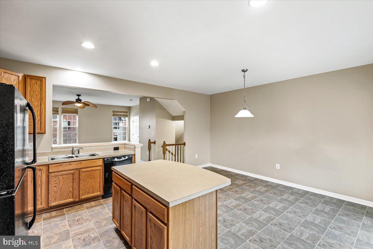 RAPPAHANNOCK LANDING - Residential Lease