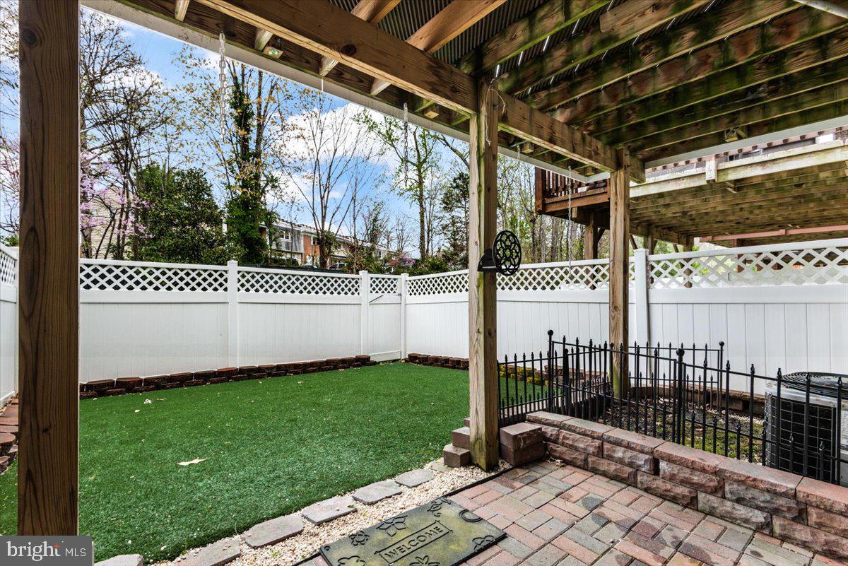 RAPPAHANNOCK LANDING - Residential Lease