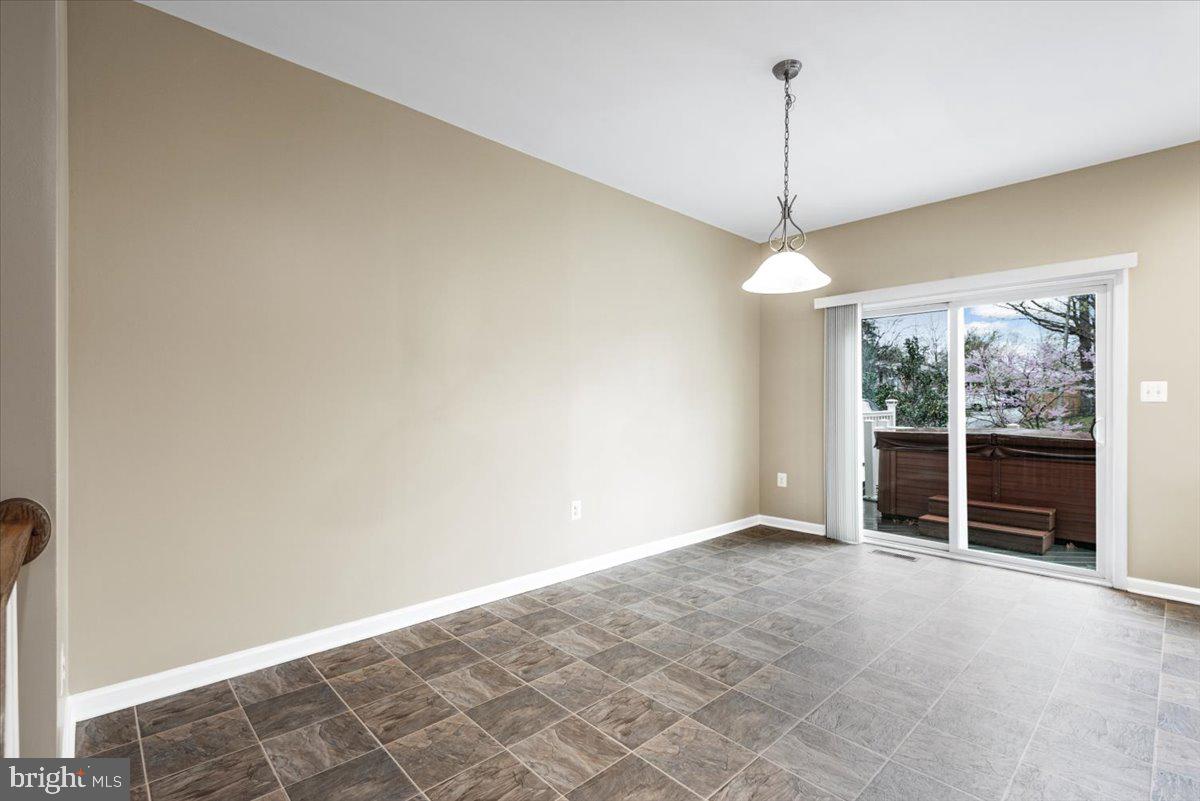 RAPPAHANNOCK LANDING - Residential Lease