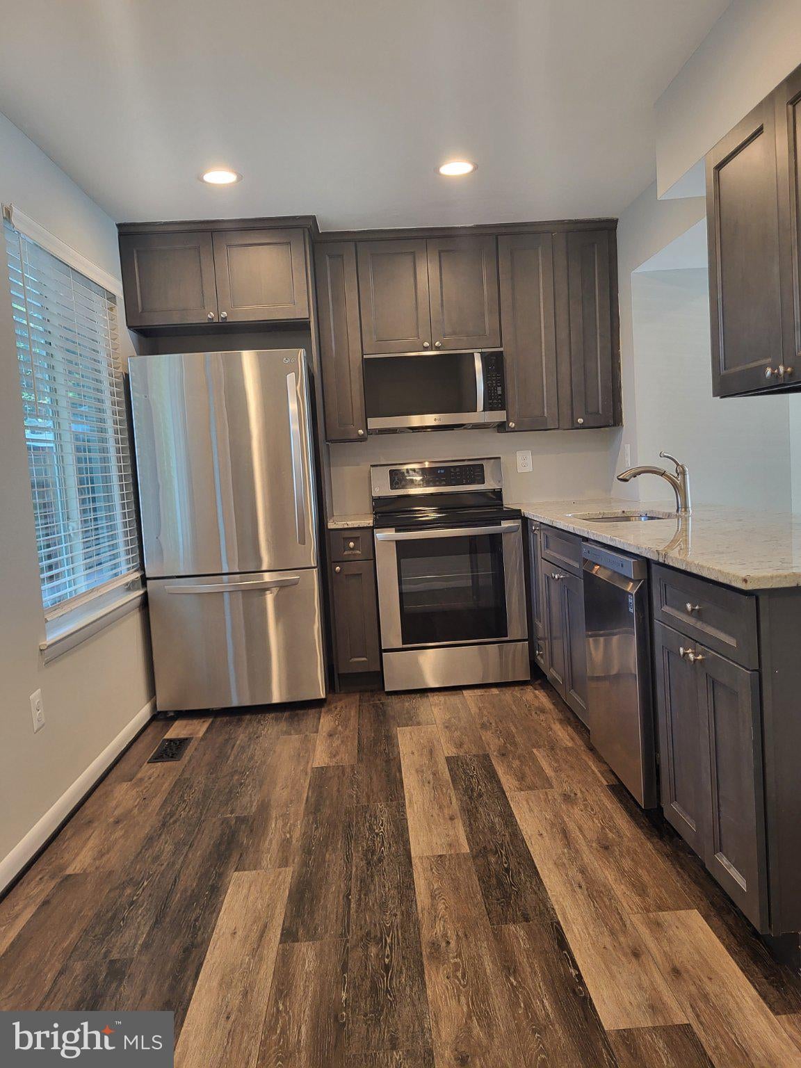 26 SUGARLAND SQUARE COURT