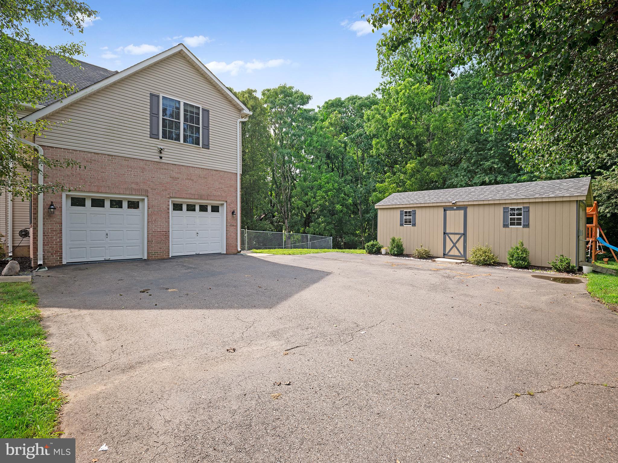 PRESWICKE HILLS SUB - Residential