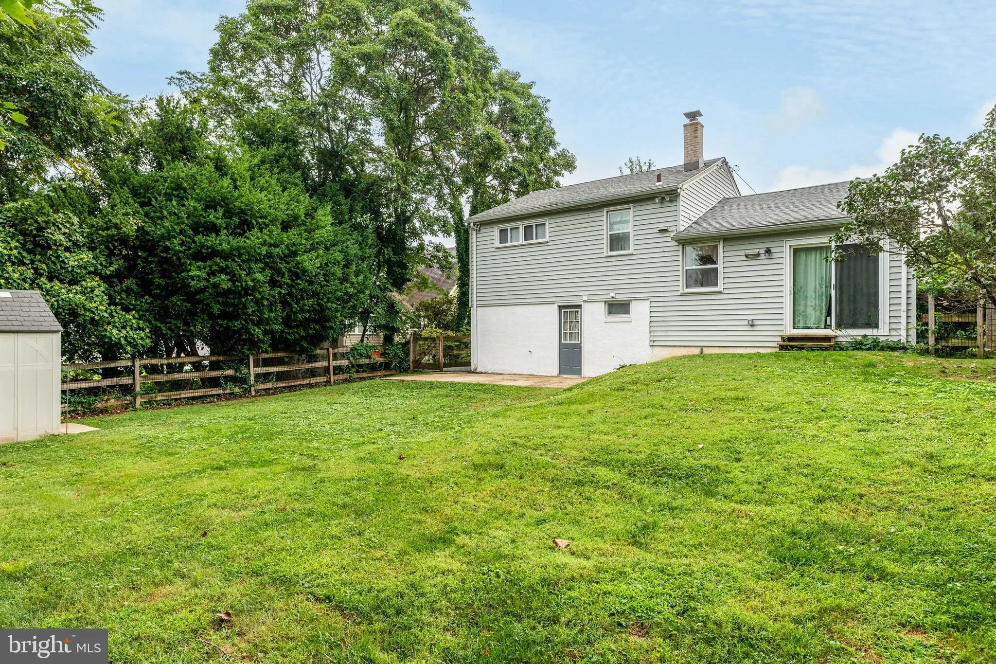 Newtown Square, Pennsylvania 19073, United States, 3 Bedrooms Bedrooms, ,2 BathroomsBathrooms,Residential,Active,221786