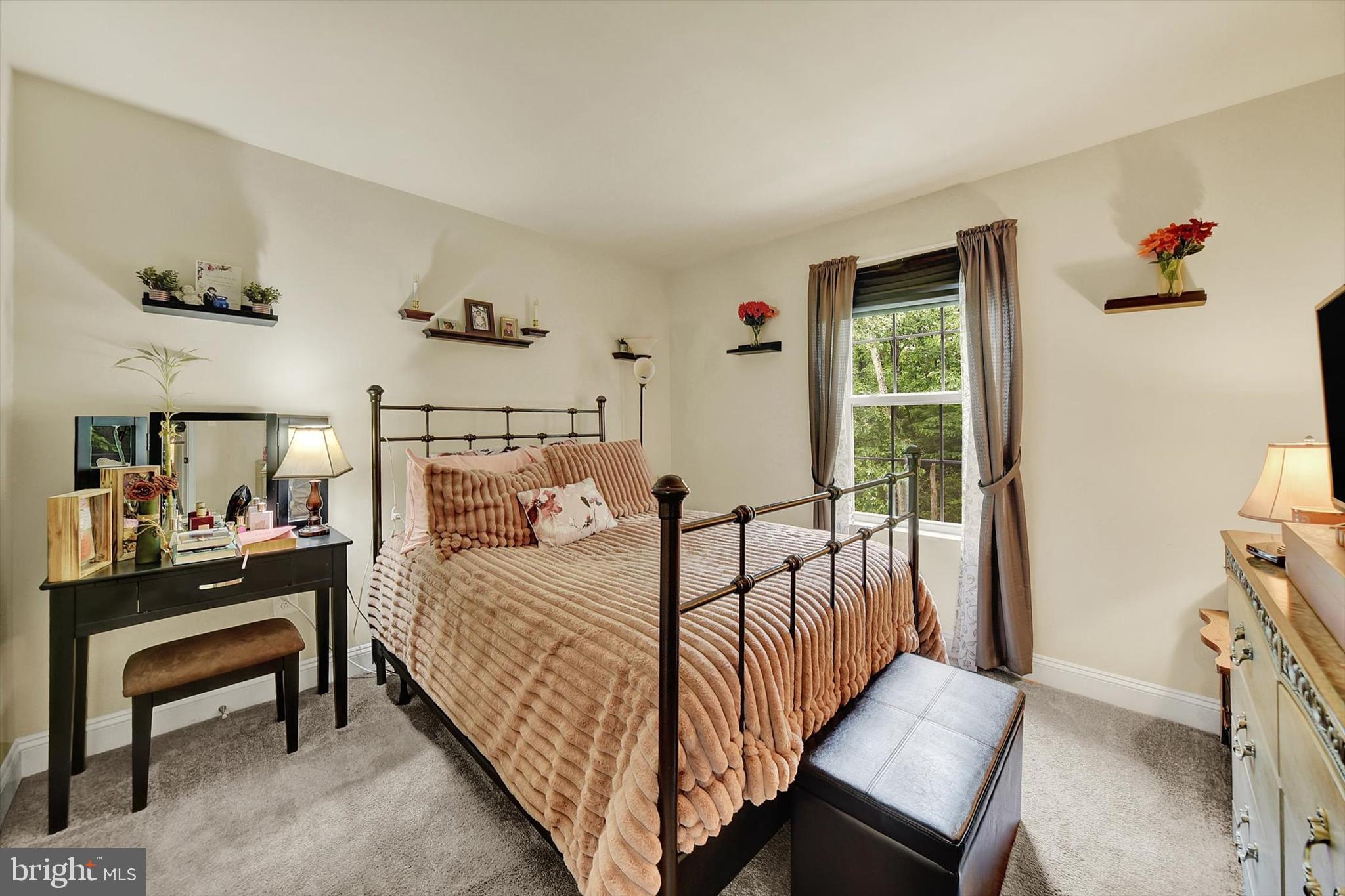 CREEKSTONE VILLAGE - Residential