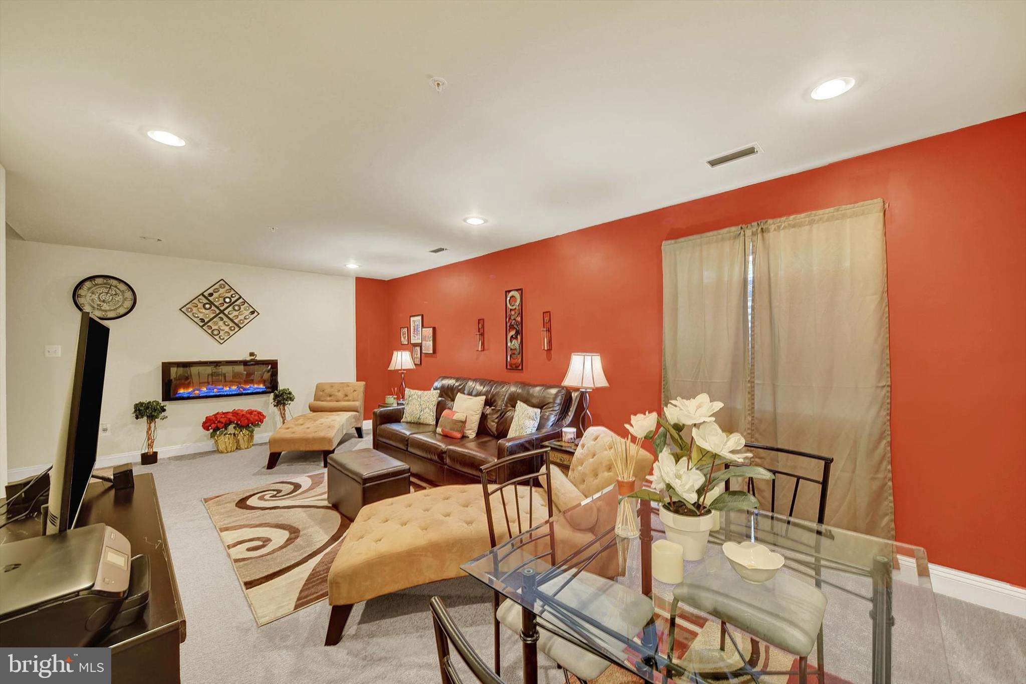 CREEKSTONE VILLAGE - Residential