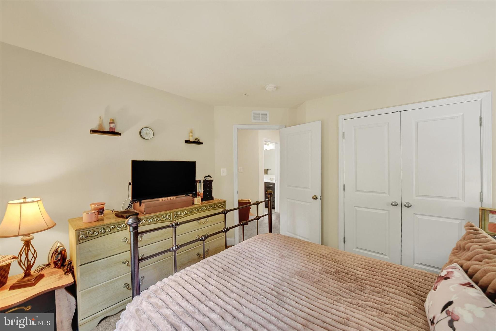 CREEKSTONE VILLAGE - Residential