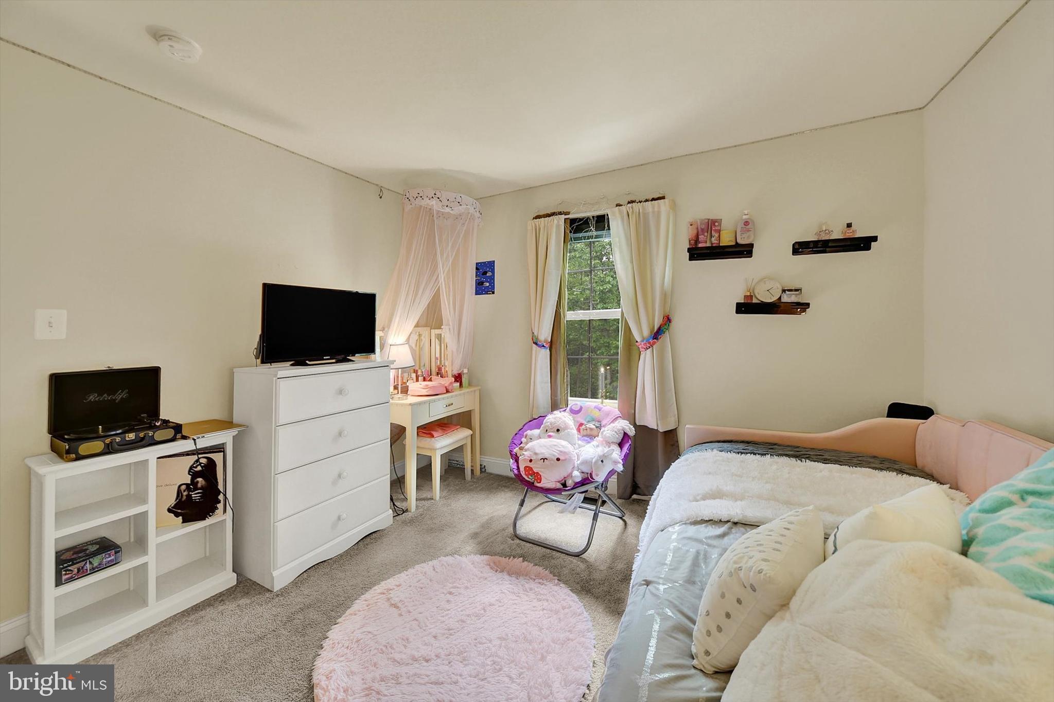 CREEKSTONE VILLAGE - Residential