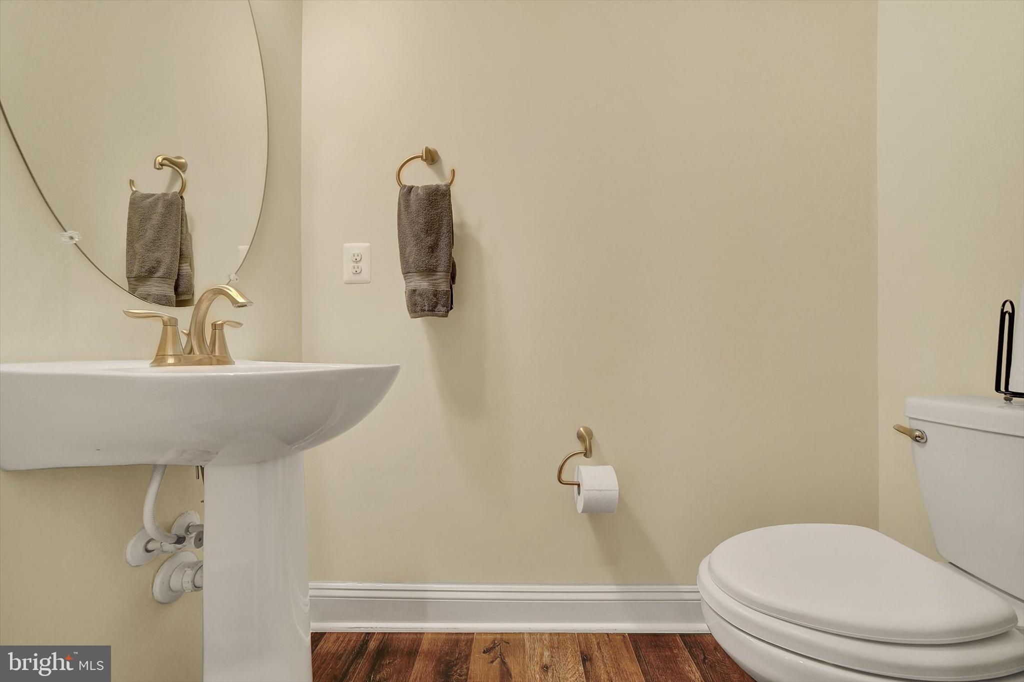 CREEKSTONE VILLAGE - Residential