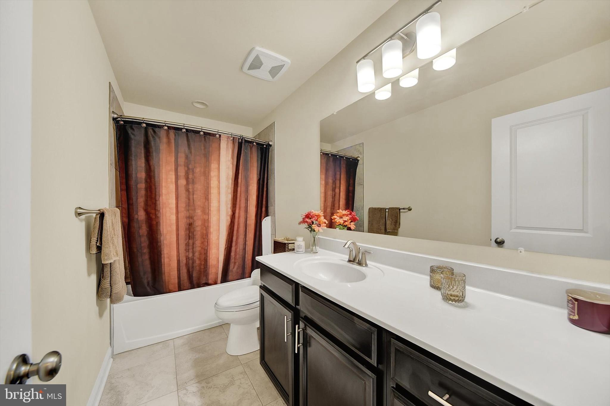 CREEKSTONE VILLAGE - Residential