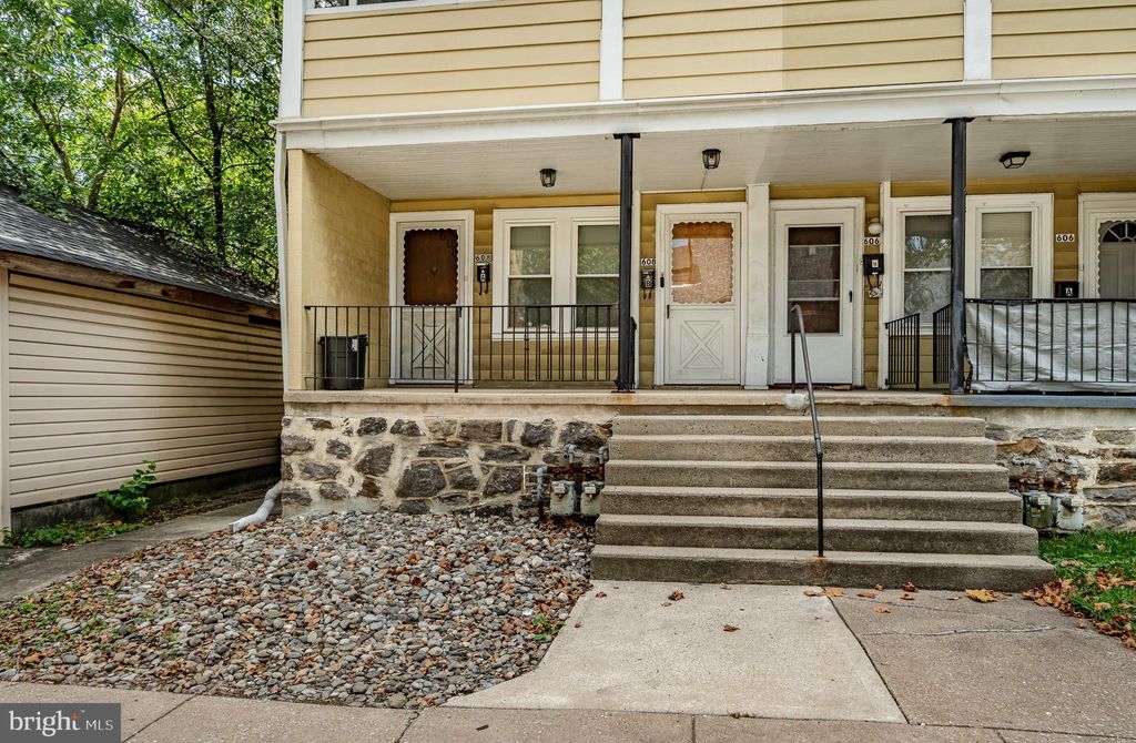 Photo of 608 Pembroke Avenue, LANSDOWNE, PA 19050 (MLS # PADE2099988)