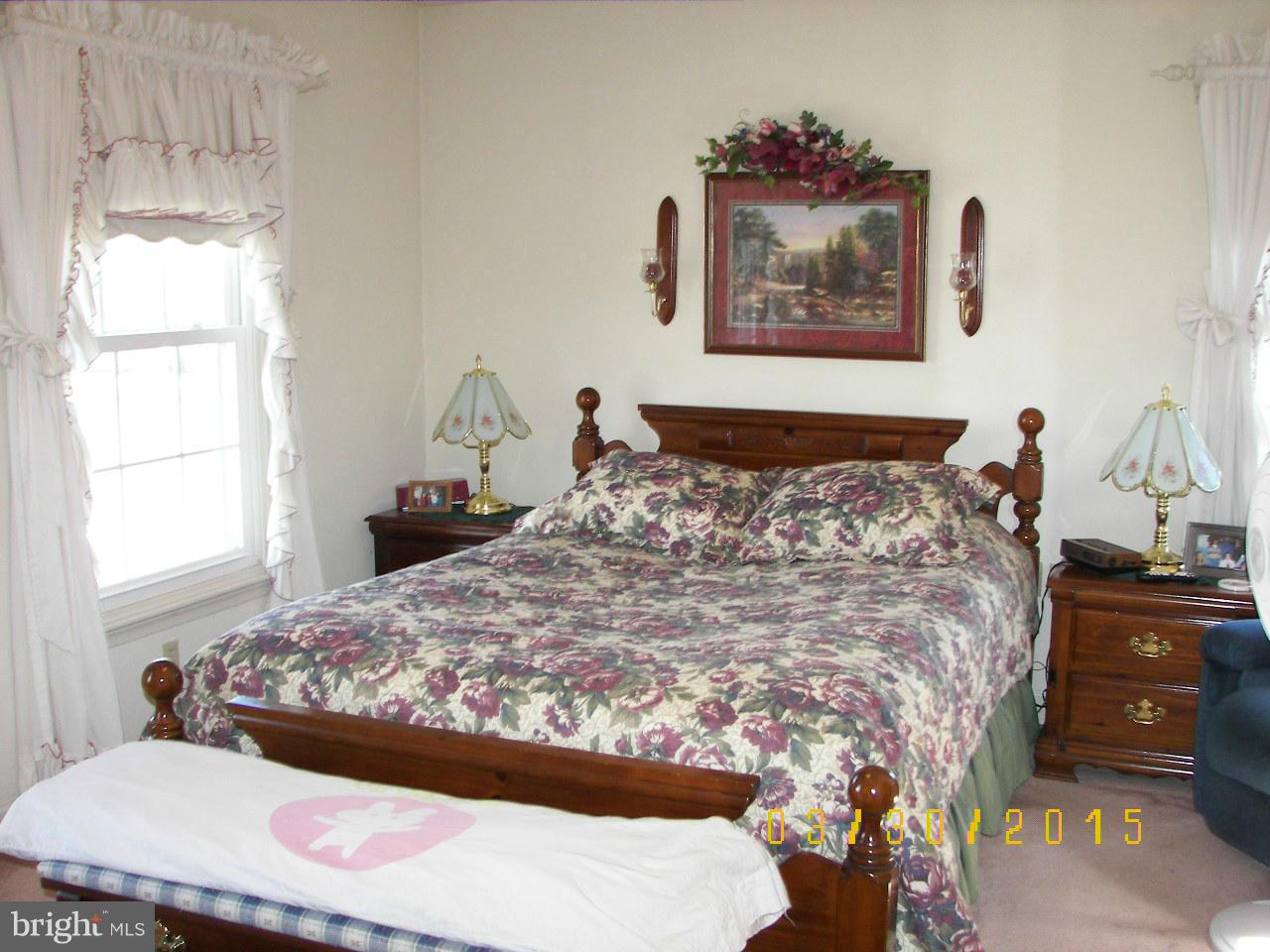 AVONDALE ACRES - Residential