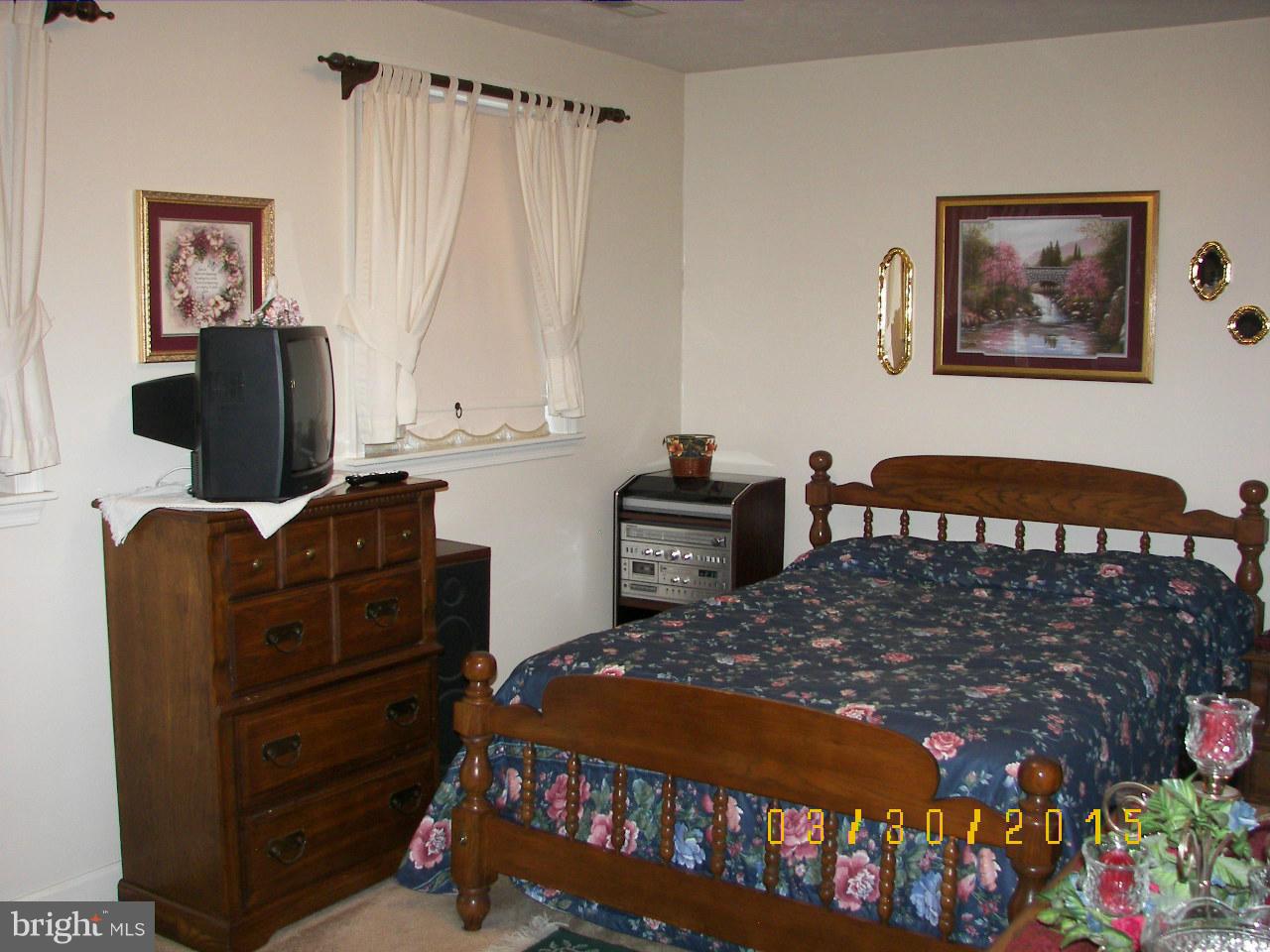 AVONDALE ACRES - Residential